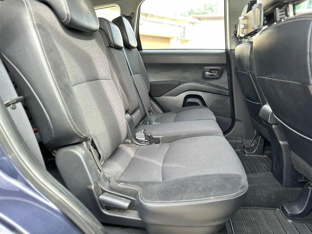 Peugeot 4007 HDI FAP 7-Sitzer Active - 25