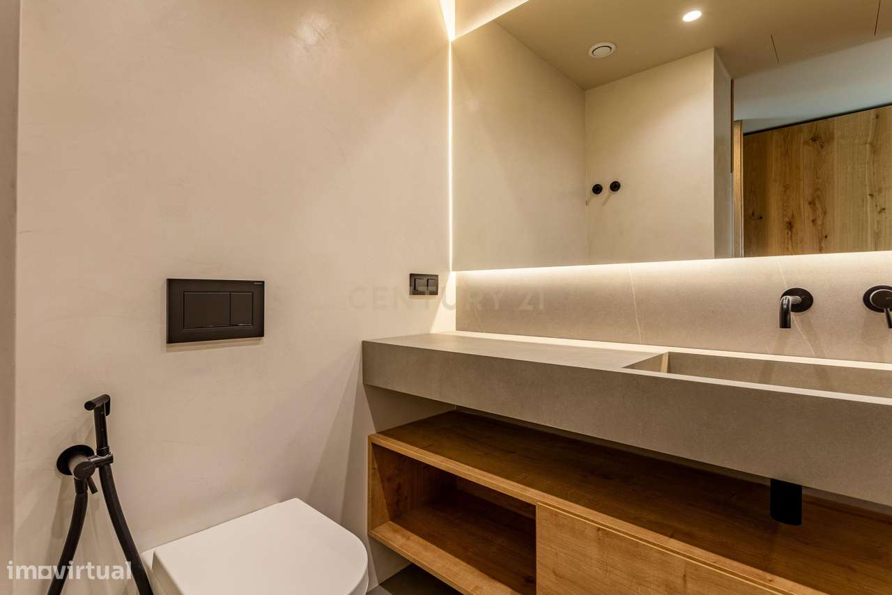 Moradia T4 + T0 Independente — Alto da Parede, Cascais-34