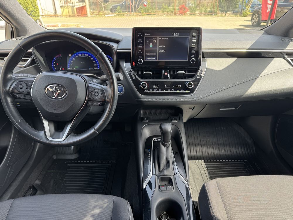 toyota corolla   1 8 hsd dynamic