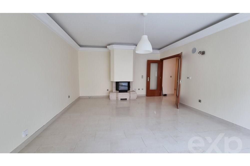 Arrendamento apartamento T3 Quinta das Patinhas Cascais