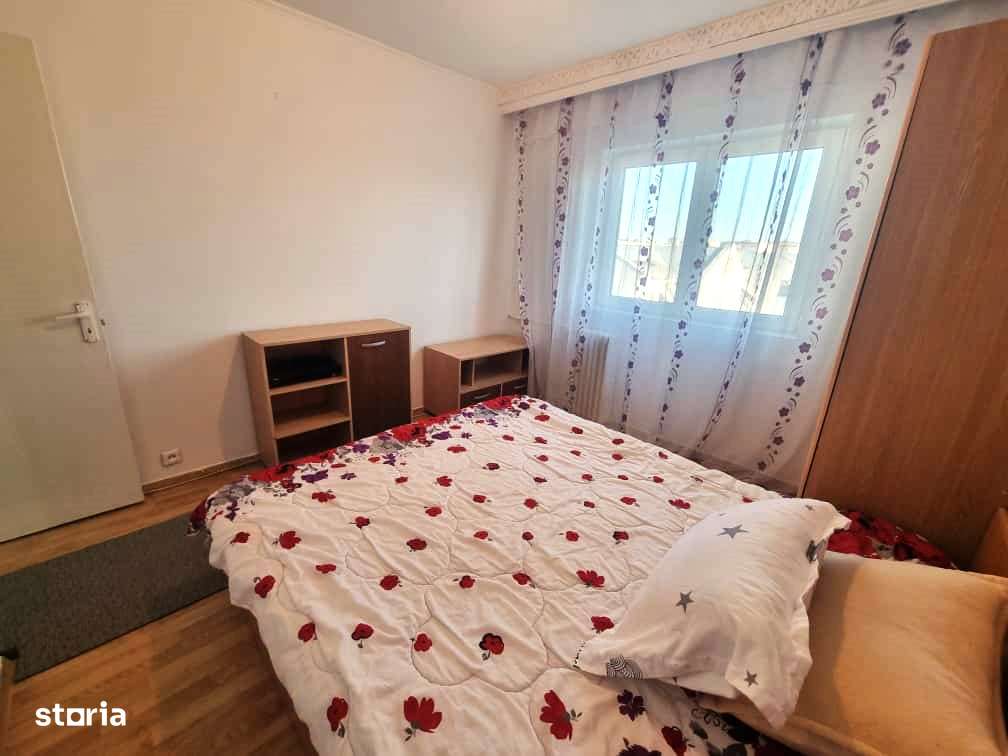 Vanzare apartament 2 camere, decomandat, Ploiesti, zona 9 Mai-1