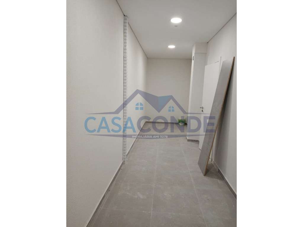Moradia Isolada Duplex C/Piscina-28
