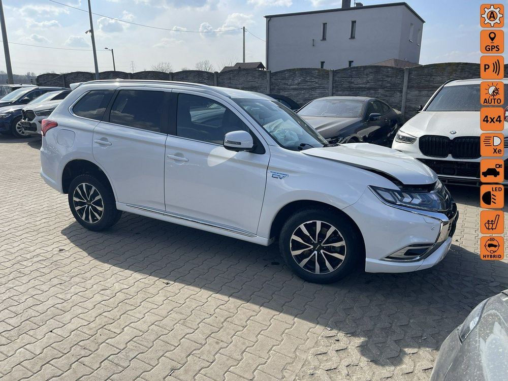 Mitsubishi Outlander III 2.4 4WD Spirit+ 2020