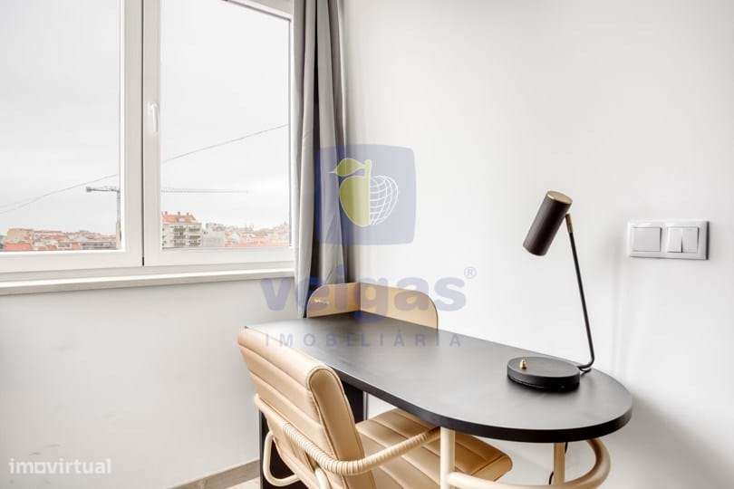 Penthouse T3 exclusiva com varanda e vistas desafogadas – Av. da Repúb-13