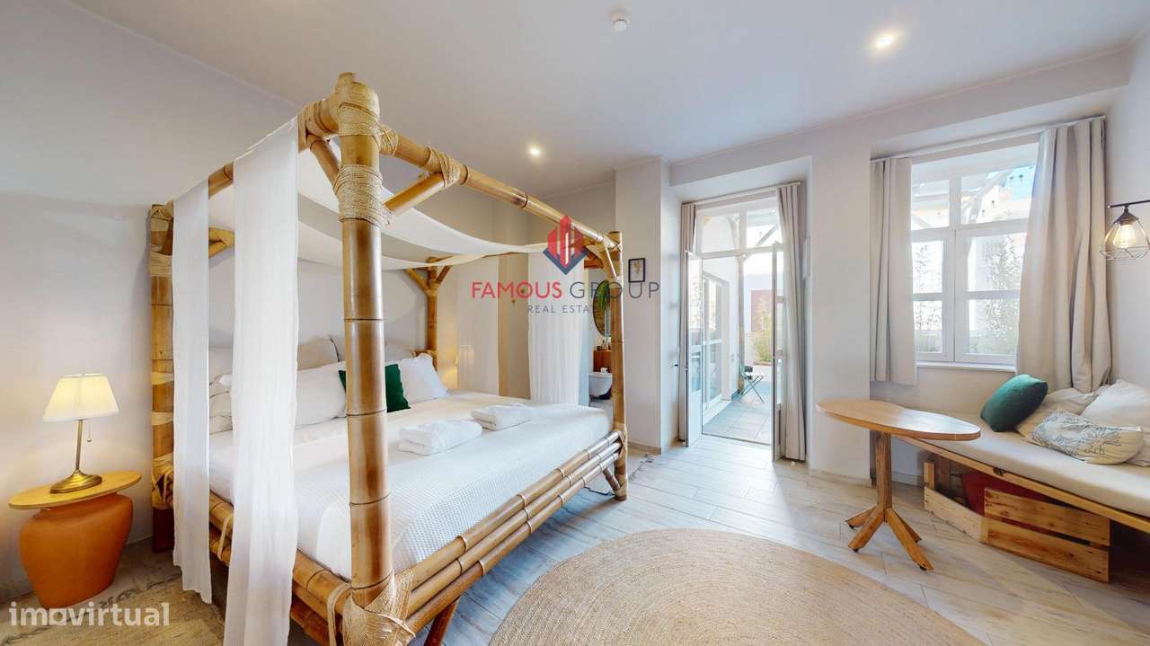 Prédio Histórico com Alojamento Local, Restauração e Espaço...-47