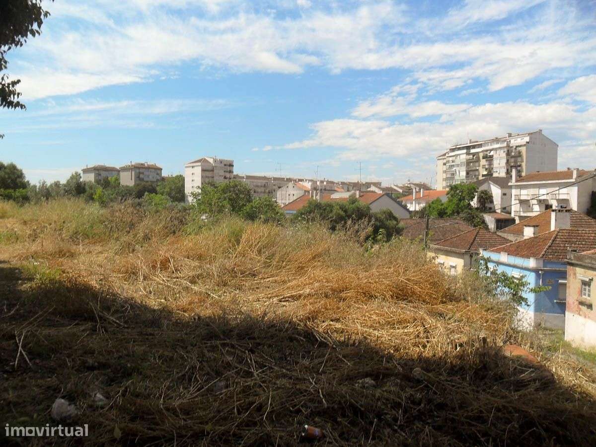 Terreno para Construção de Moradias , Junto ao Shopping de Santarém - Grande imagem: 3/4