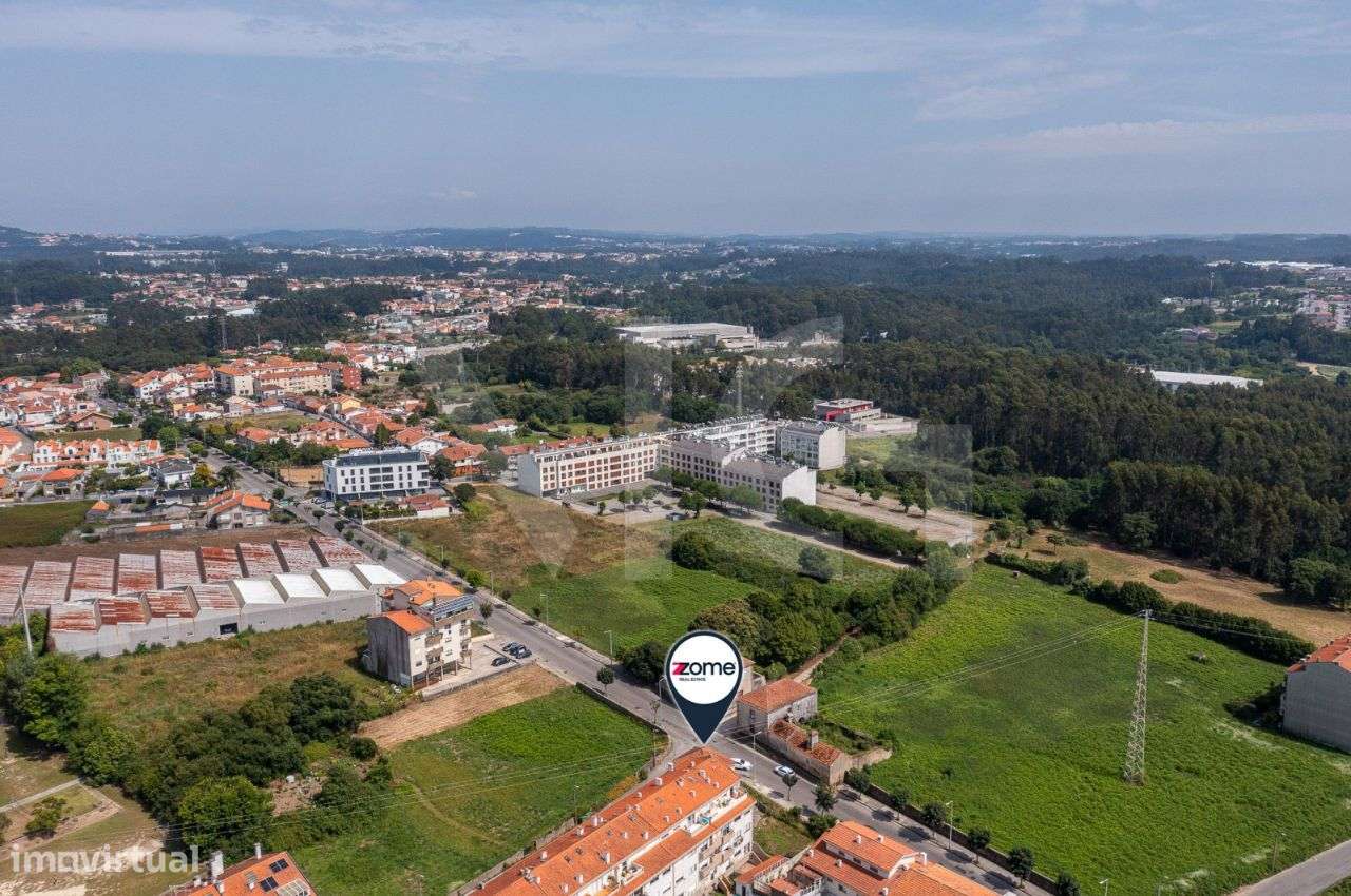 Moradia individual (293m²)com terreno (441m²) para recuperar - Espinho-19