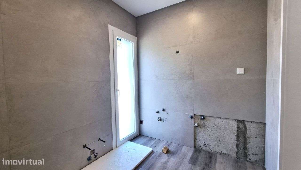 Moradia Térrea, com piscina – Azeitão-14