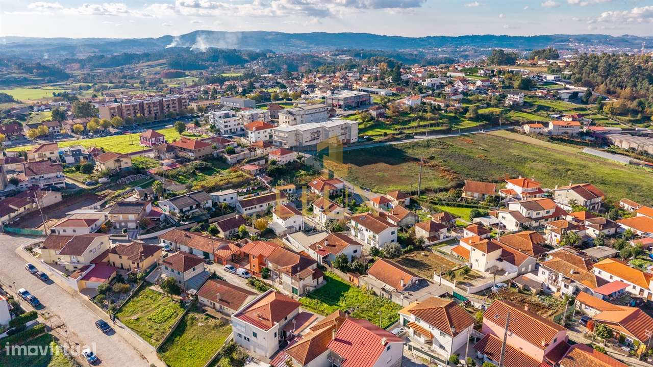 Moradia Isolada T3 Venda em Vila Cova da Lixa e Borba de Godim,Felguei-3