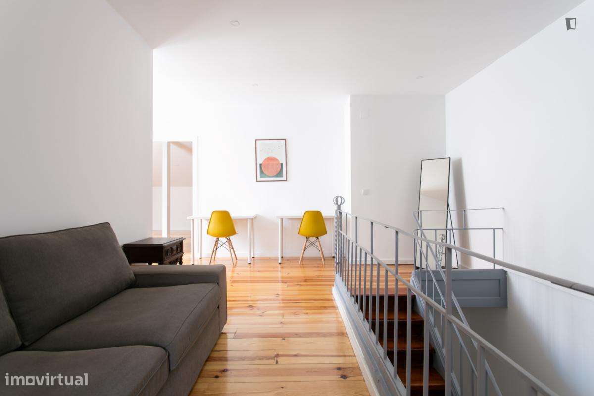 Apartamento com 7 quartos - localizado em Anjos Lisbon - Grande imagem: 3/9