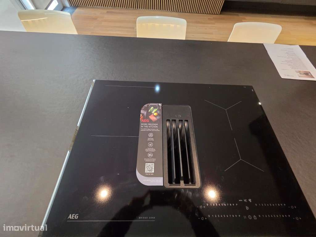 Apartamento Elegante e Contemporâneo no Centro de Algés-50