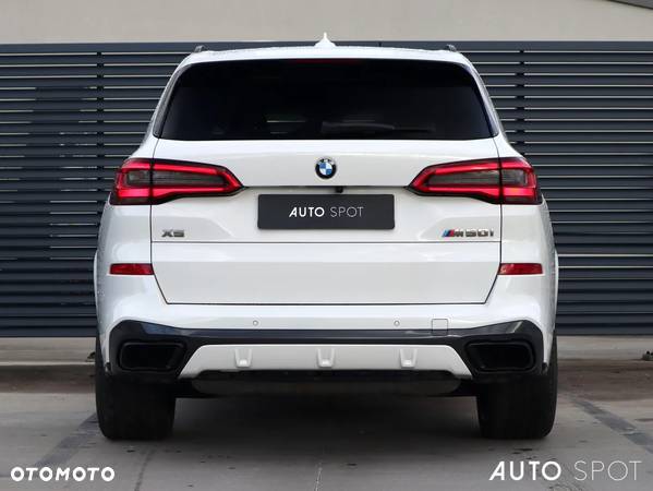 BMW X5 M M50i - 6