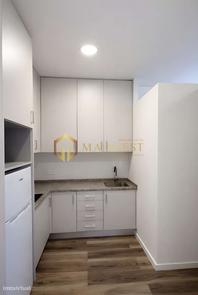 Apartamento T0 Novo a Sul com Vista Jardim - Grande imagem: 4/9