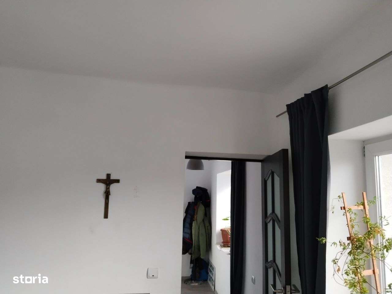 Casă de vânzare, Sebes Alba,zona Clasic, liniștită,vecini de treabă. - Imagine principală: 2/8