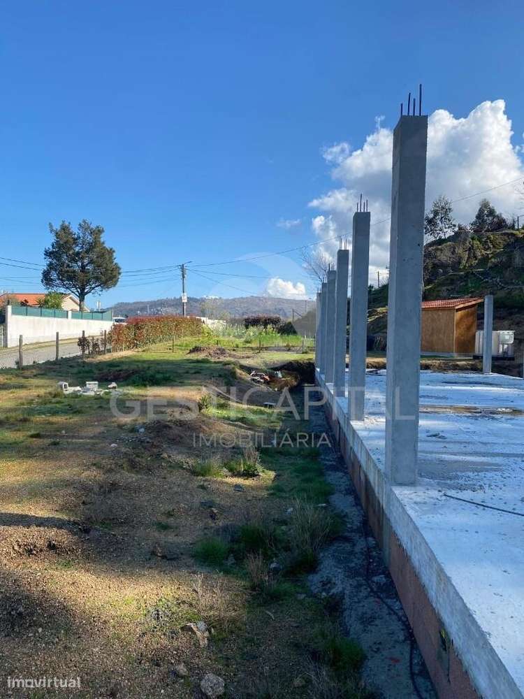 Oportunidade de Investimento: Moradia já com  Estrutura em Soalhães –-15