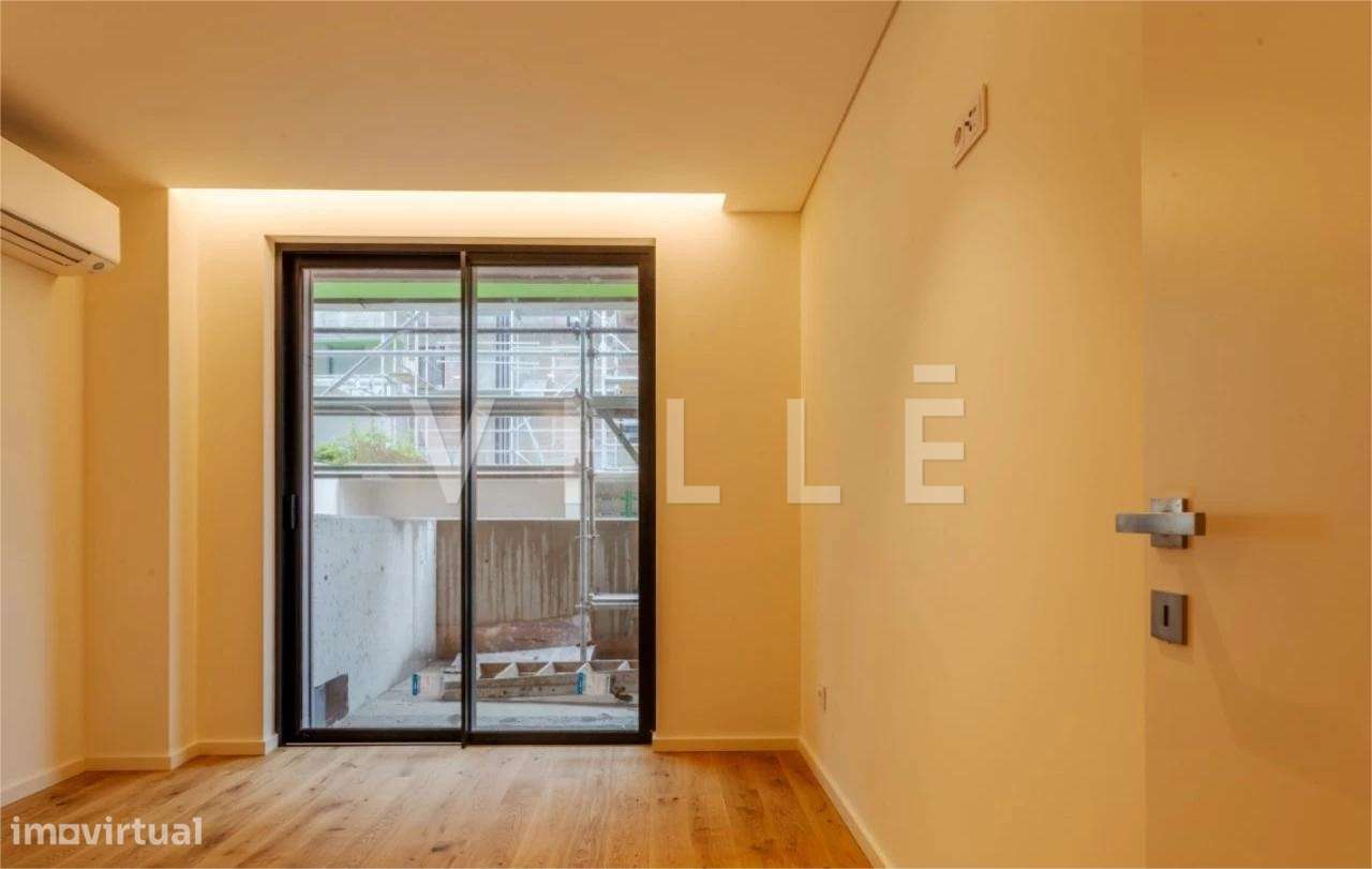 Apartamento T1 com Terraço e lugar de garagem-4