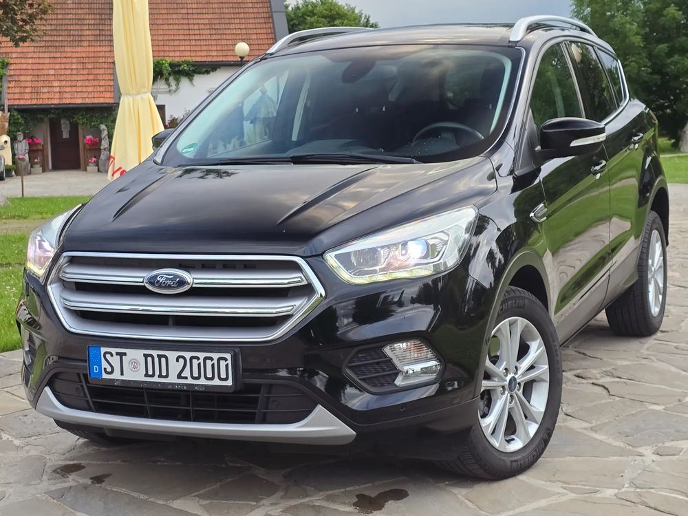 Ford Kuga II 2.0 TDCi 2x4 Titanium 2017