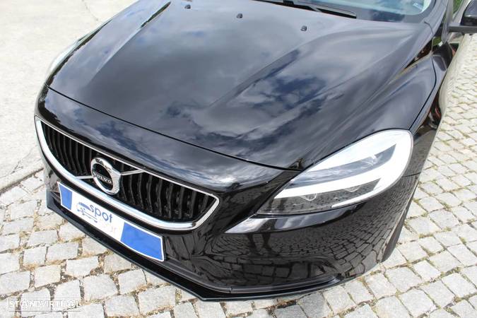 Volvo V40 2.0 D3 Momentum - 5