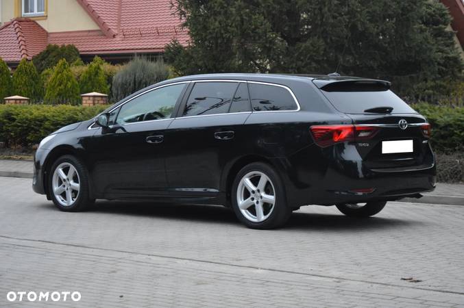 Toyota Avensis Touring Sports 1.6 D-4D Comfort - 18