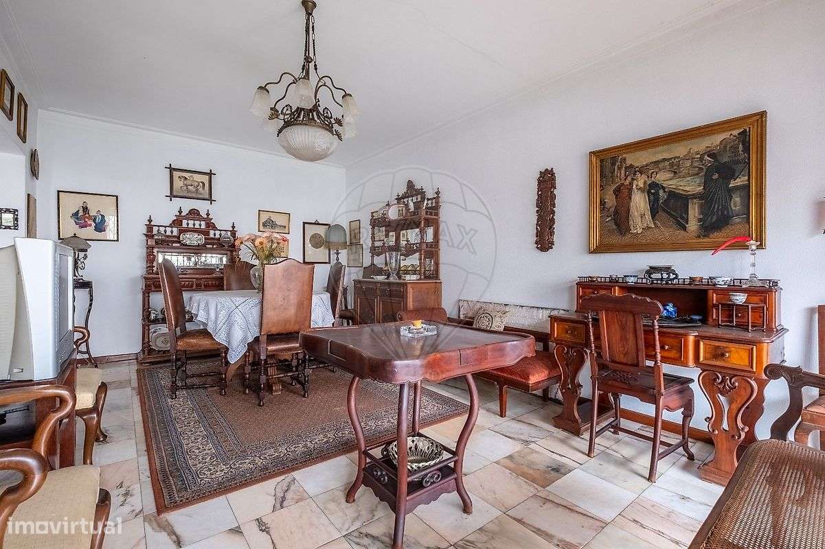 Moradia T6 para venda - Grande imagem: 2/15