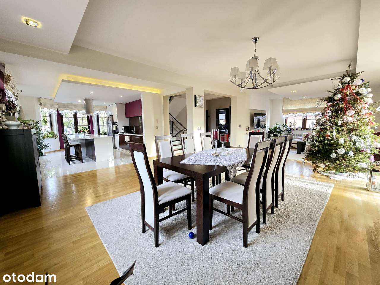 Wyjątkowy, wolnostojacy dom - Pełny obrazek: 2/5