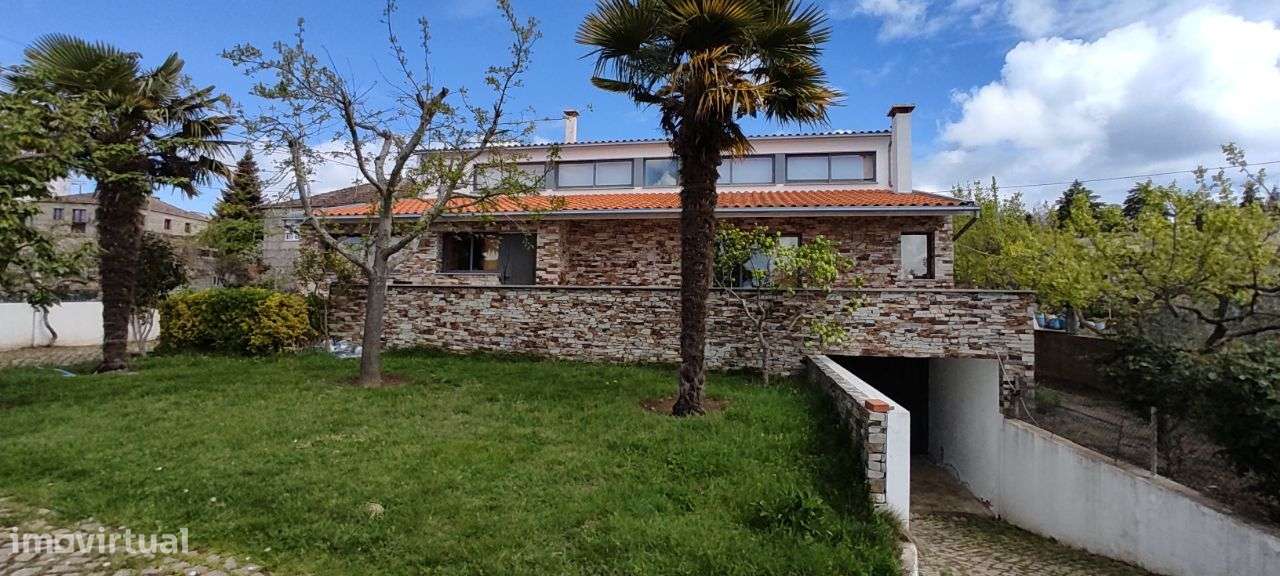 Moradia no Alto Douro Vinhateiro - Grande imagem: 3/37