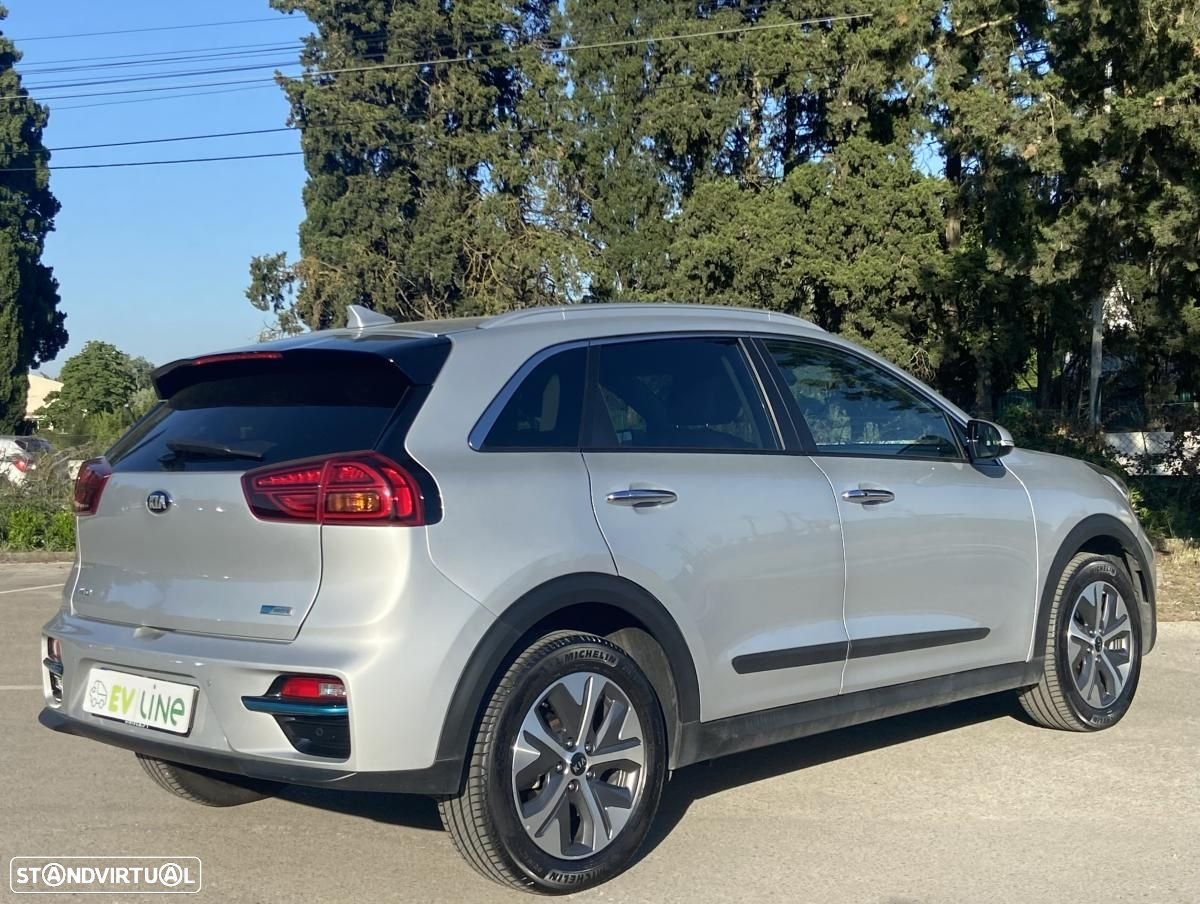 Kia e-Niro EV 64kWh - 11