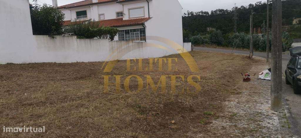Lote de terreno com 300m2 para construção urbana.-6