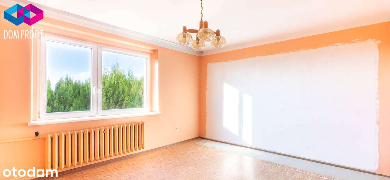 Dom 3 minuty od miasta – idealny układ, duża działka i pełna swoboda!-9