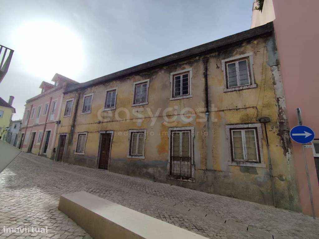 Excelente Prédio situado na zona central de Mafra - Grande imagem: 2/16