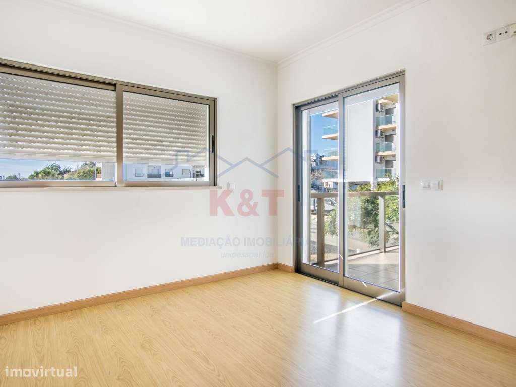 Apartamento T2 nos Jardins do Amparo-11