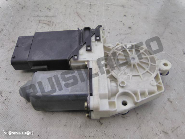 Motor Elevador Direito Confort  Vw Golf Iv (1j) - 2