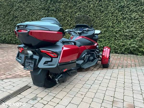 Can-Am Spyder - 4