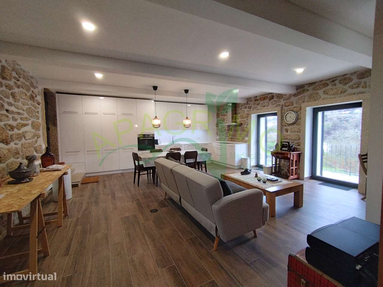 Moradia T2 com garagem e terraço em Penedono-6