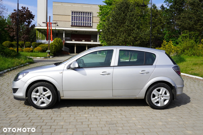 Opel Astra 1.7 CDTI DPF Active - 32