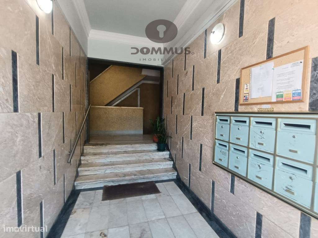 Apartamento T3 na Damaia totalmente Remodelado-34