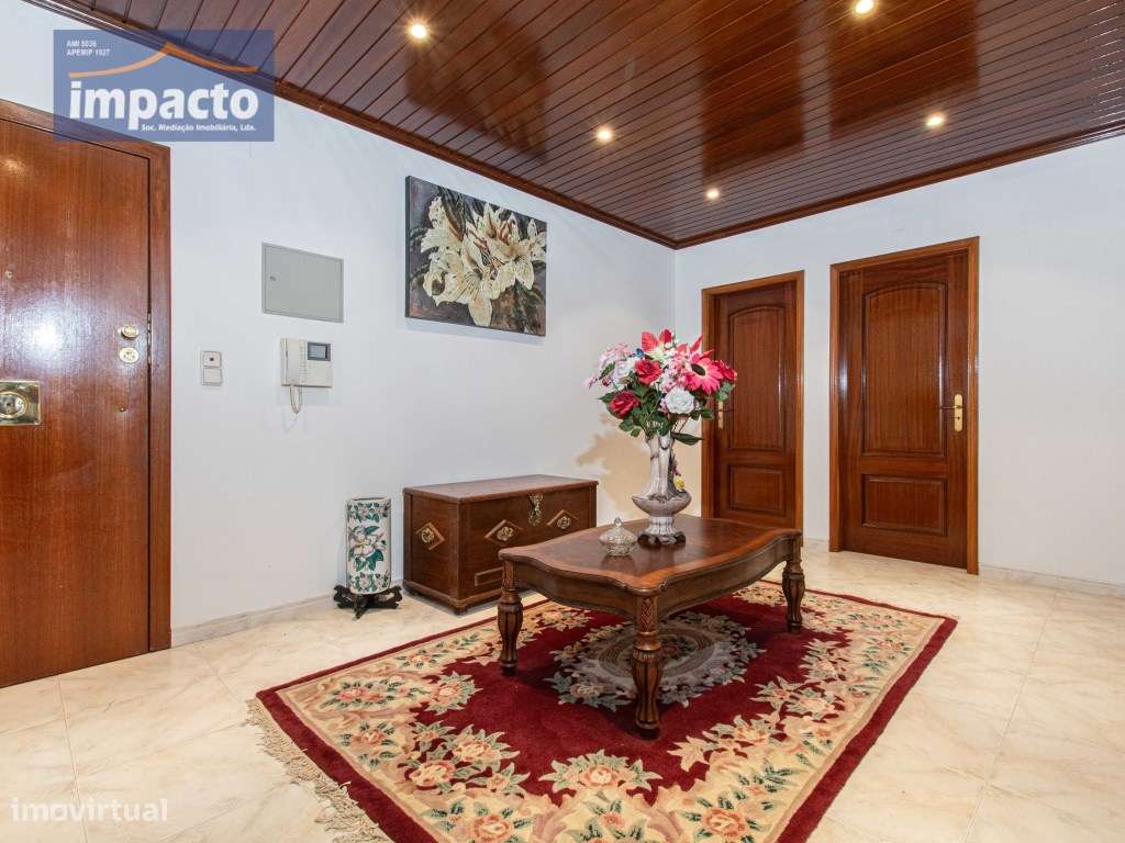 T3 Sobralinho, Ótimo estado, suite, arrecadação-3