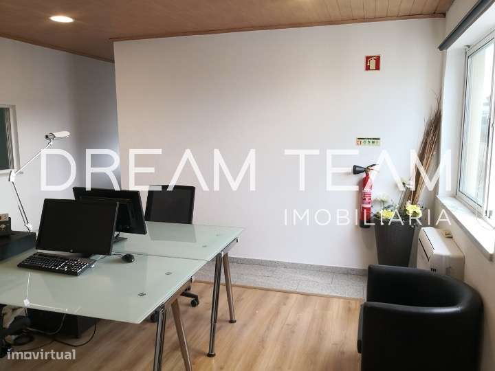 Armazém com escritório no Vale do Alecrim -  Pinhal Novo-21