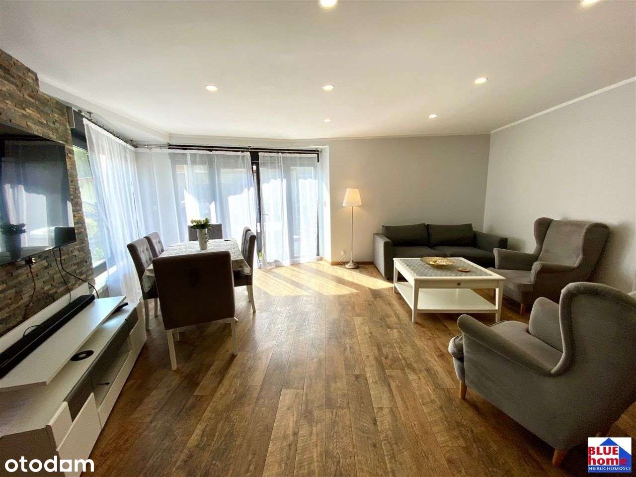 Dom z świetnej lokalizacj z tarasem i garażem.-15