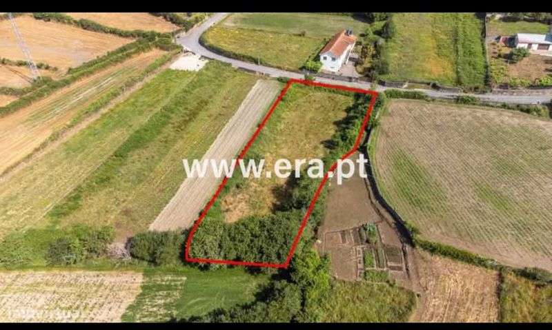 Terreno urbano com 1800m2 em Covas V.N.Cerveira - Grande imagem: 2/10