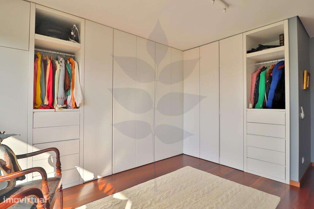 Venda Moradia Geminada Palmeira T4-25