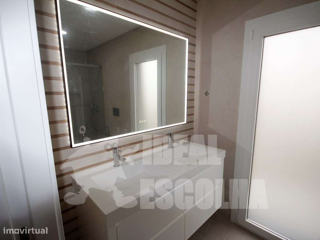 MORADIA 685 000€ FOROS DE AMORA.-14