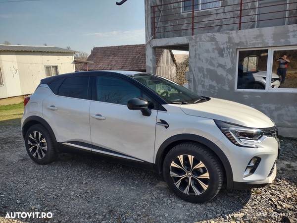 Renault Captur MHEV 140 Techno - 3