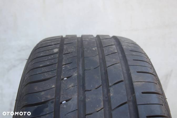 OPONA 235/50 R18 - 7