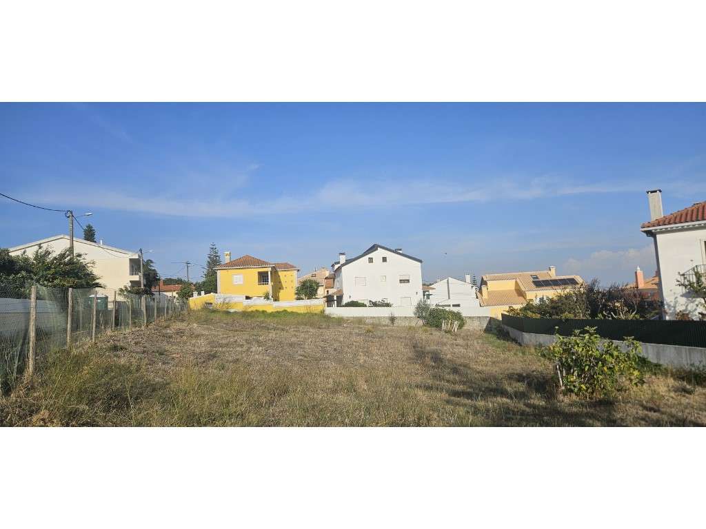 Terreno urbano para construção com 1220m2 - Famões, Odivelas-9