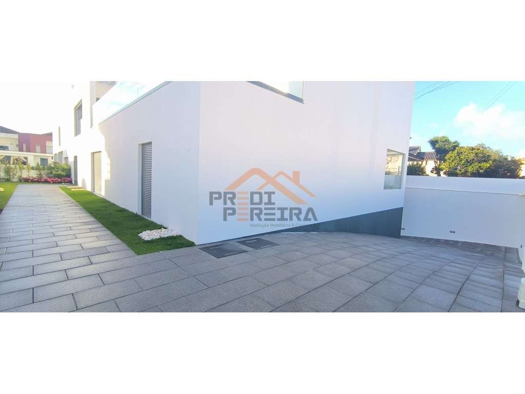 Última fração disponível!
T3 de luxo, com terraço e uma box, inser...-26