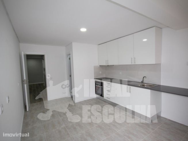 T3 AMORA 275 000€
TOTALMENTE RENOVADO.-4