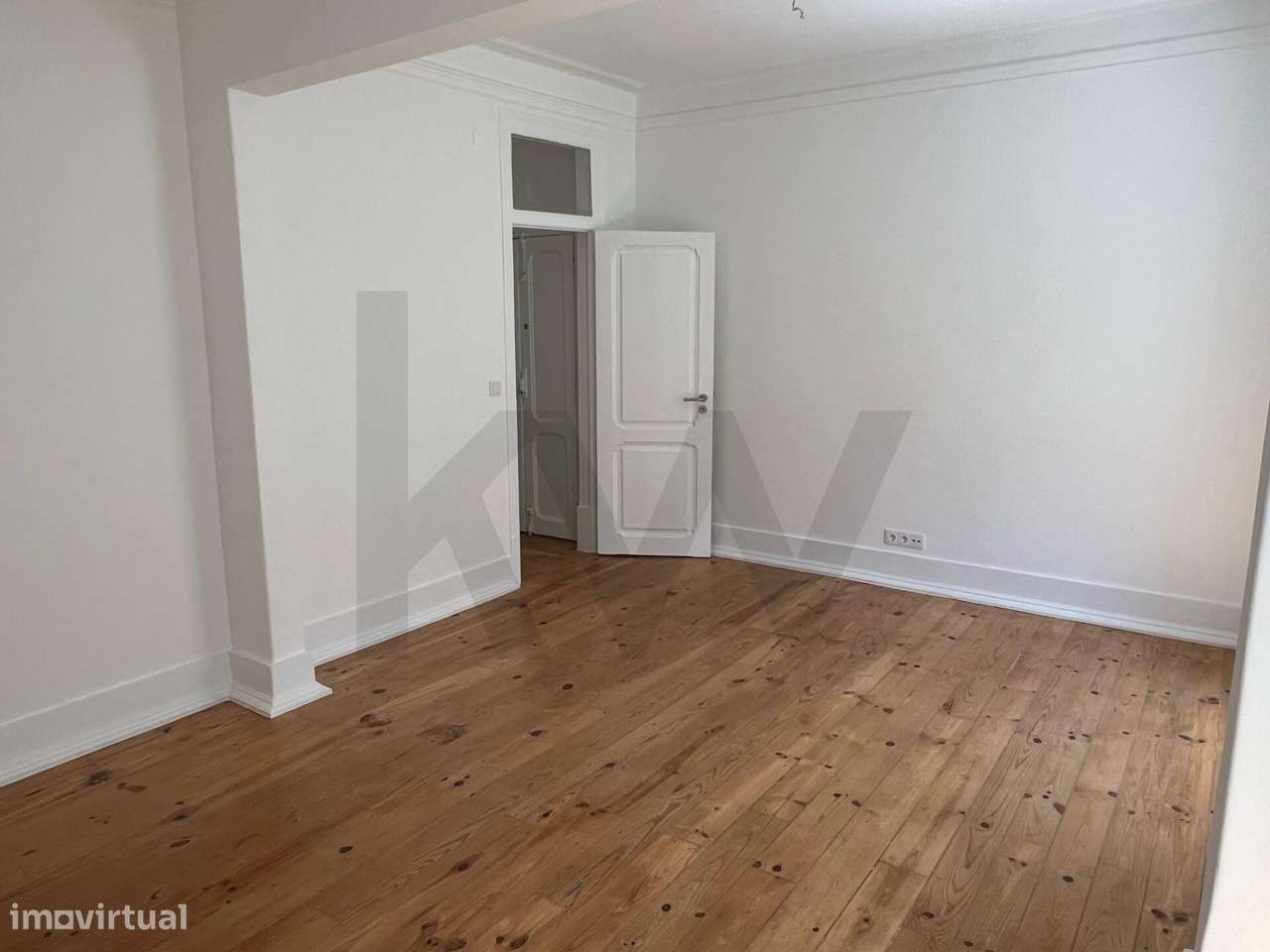 Apartamento T3 com 125 m2 nas Avenidas Novas - Grande imagem: 4/17