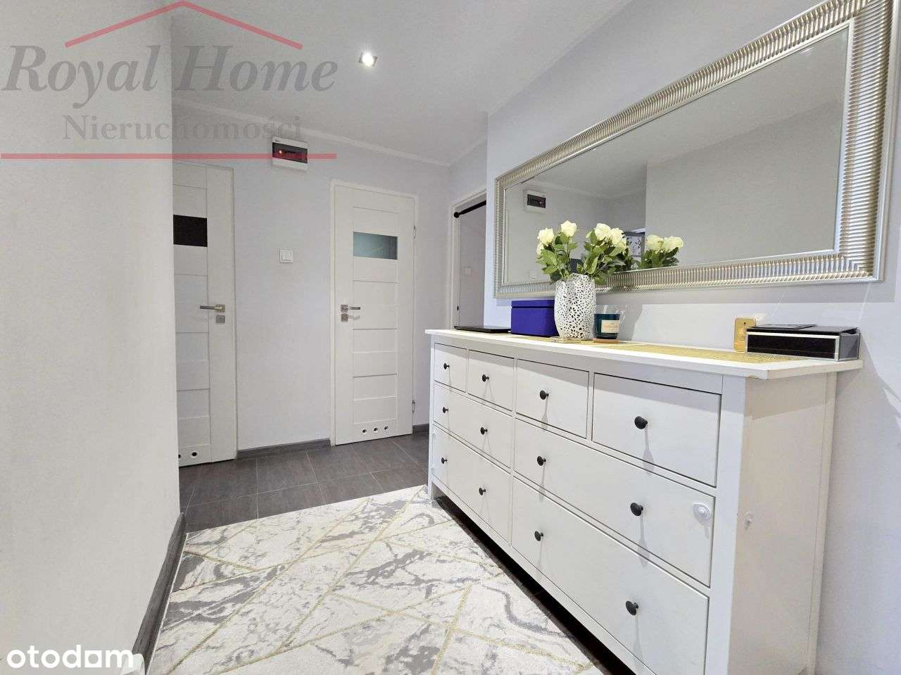 Nowoczesne, b. ładne 3 pok z loggią przy Sky Tower-11