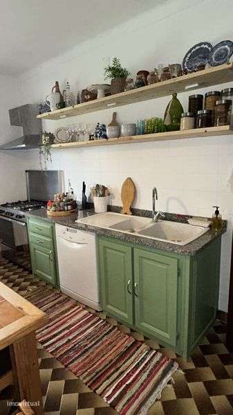 Onde o Céu Toca a Montanha: Refúgio Único na Serra da Estrela - Grande imagem: 5/11